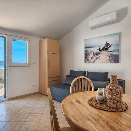 Willa Azur - Comfort, Beachfront, Pool Zaglavice