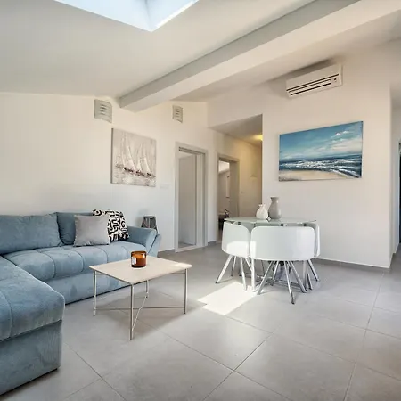 Azur - Comfort, Beachfront, Pool Willa Zaglavice