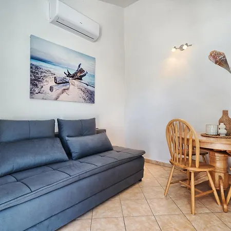Azur - Comfort, Beachfront, Pool
