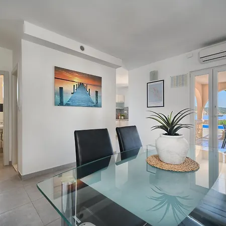 Azur - Comfort, Beachfront, Pool Willa Zaglavice