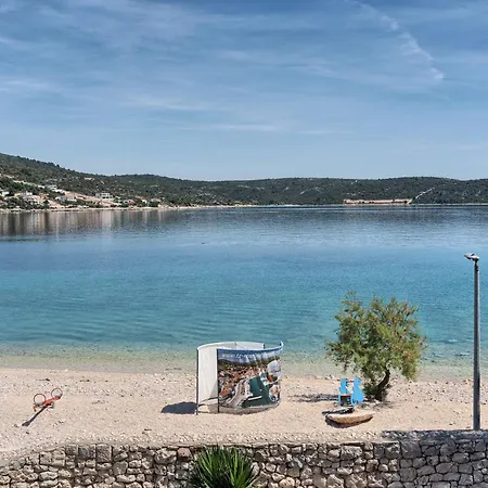 Azur - Comfort, Beachfront, Pool Willa